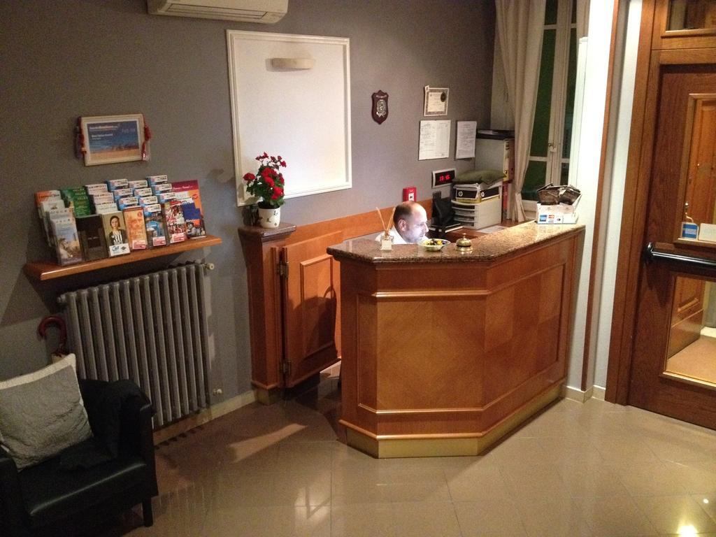 Hotel Beatrice Florence Extérieur photo